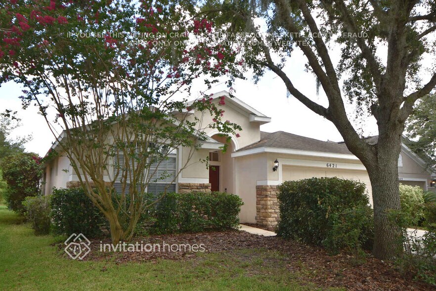 Building Photo - 6421 Bridgecrest Dr