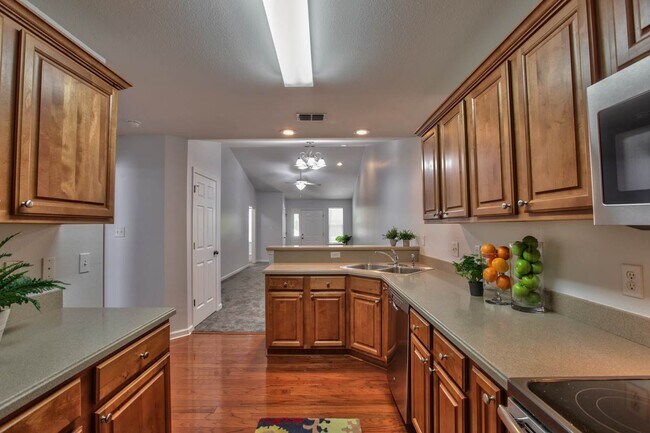 Building Photo - 1677 Quazar Rd