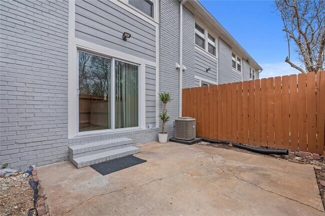 Building Photo - 3594 Jefferson St