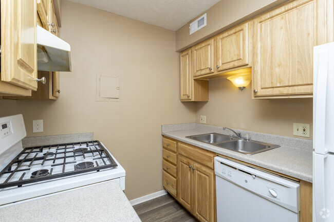 2BR, 1BA - 893SF - Sunset Ridge Apartment Homes