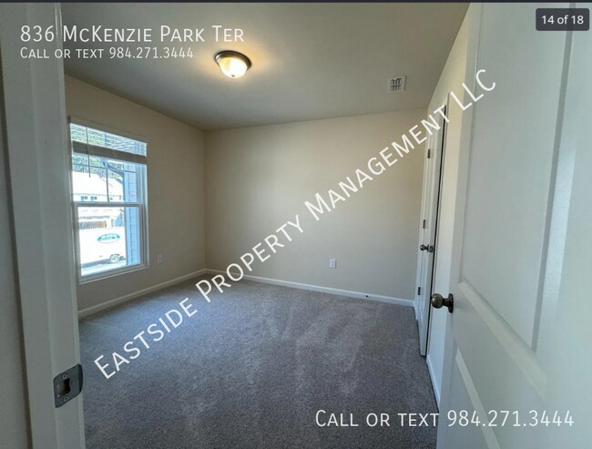 Building Photo - 836 McKenzie Pk Ter