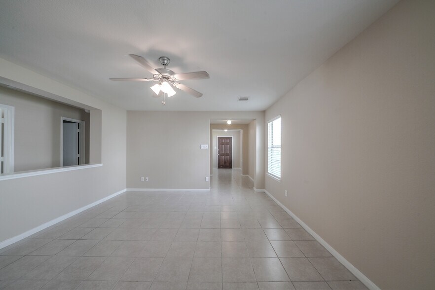 Building Photo - 20727 Cypress Crescent Ln