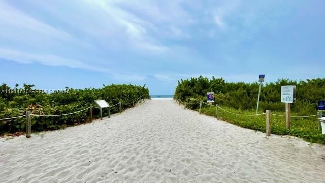 Building Photo - 6484 Indian Creek Dr