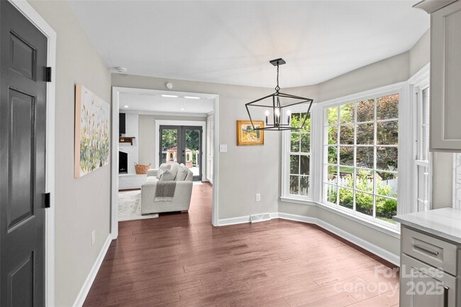 Building Photo - 2544 Ainsdale Rd