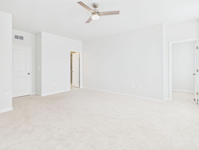 Building Photo - 640 Brookwood Glen Terrace