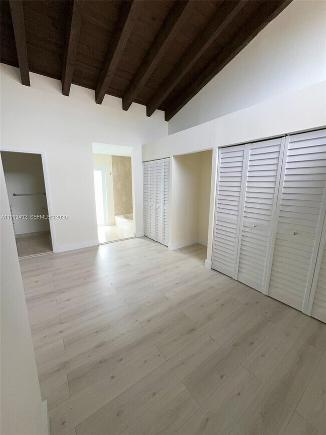 Building Photo - 9280 Biscayne Blvd