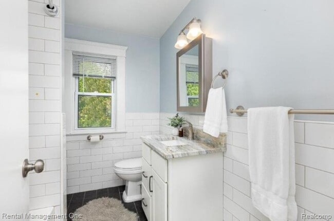 Building Photo - 508 Miller Ave