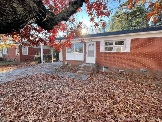 Building Photo - 502 Spring Ave