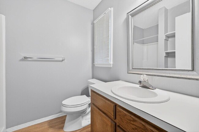 Building Photo - 1501 Mary Frances Pl