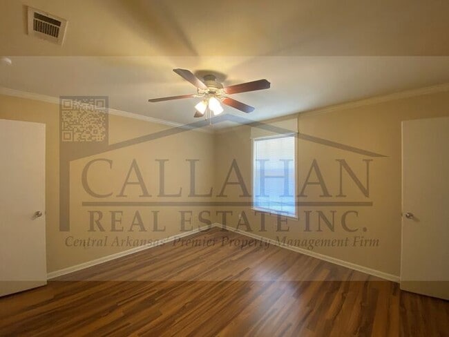 Building Photo - Jacksonville 4 Bedroom Home