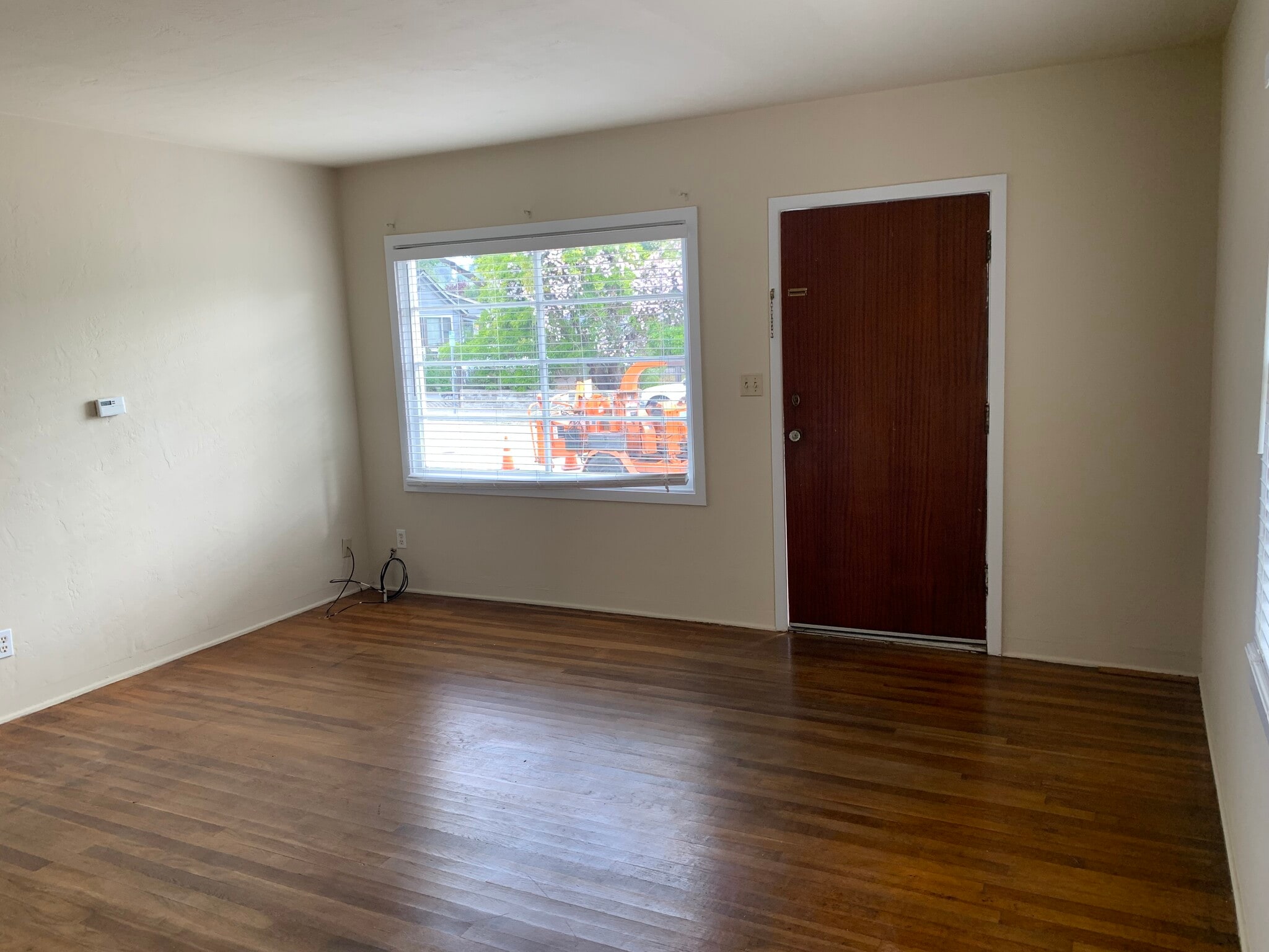 Building Photo - 415 Laurent St