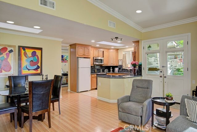 Building Photo - 78 Calle Aragon