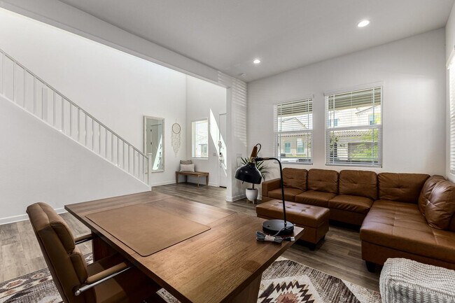 Building Photo - 4509 N 197th Ln