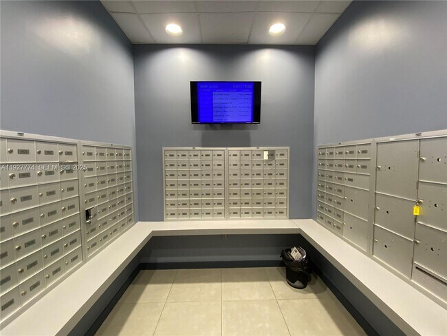 Building Photo - 7901 Hispanola Ave