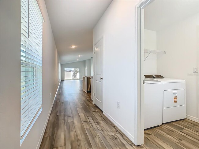 Building Photo - 4711 Rolling Lk Ln