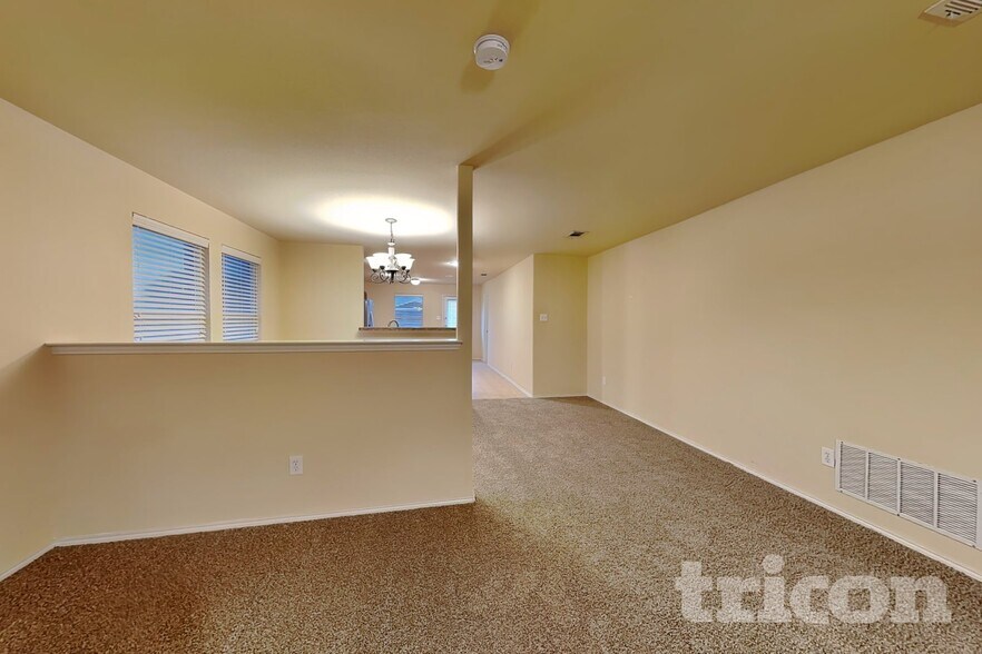 Building Photo - 1248 Collett St