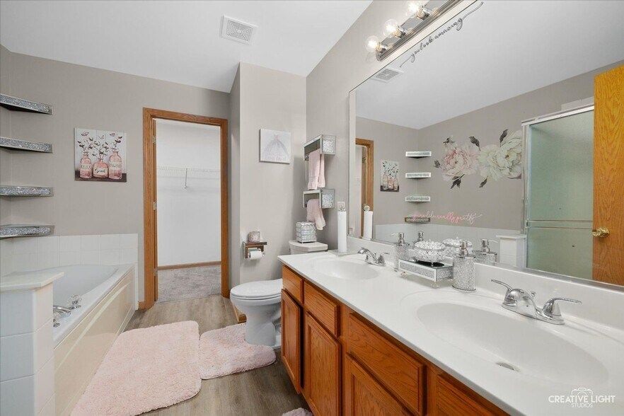 Building Photo - 283 Springbrook Trail S