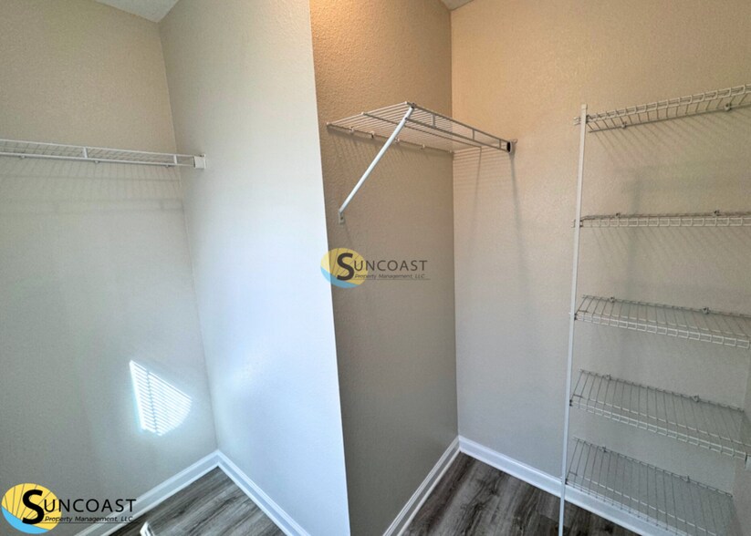 Building Photo - 8329 Homeport Ct