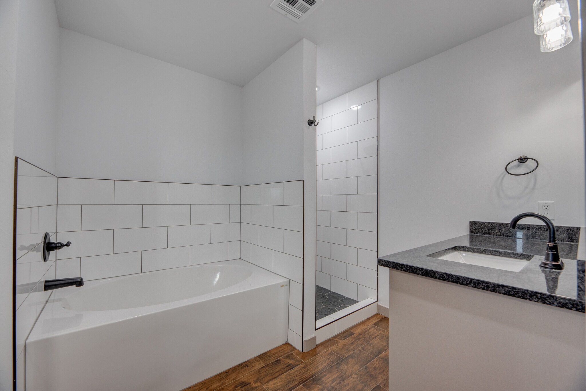 Building Photo - 2325 Greys Harbor Rd