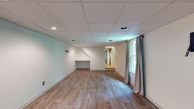 Building Photo - 107 Nimitz Cir