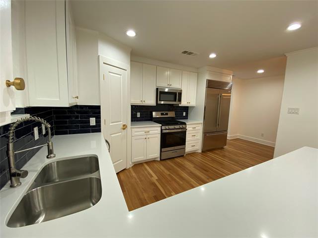 Building Photo - 1223 E Waco Ave