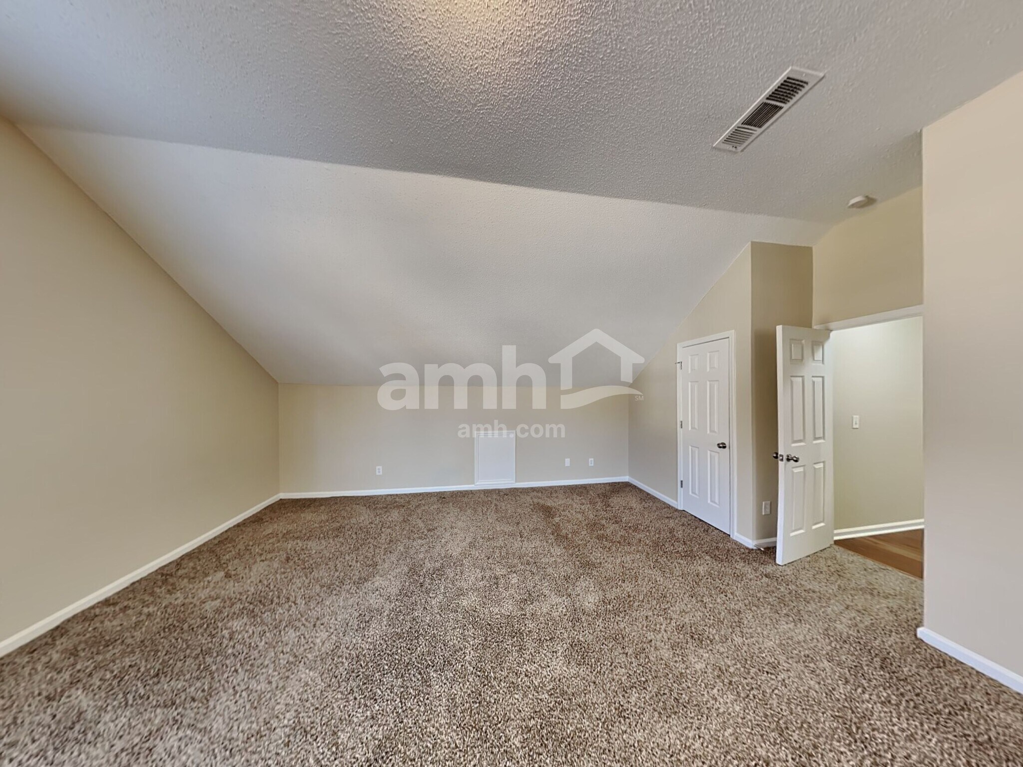 Building Photo - 3555 Spring Mesa Dr