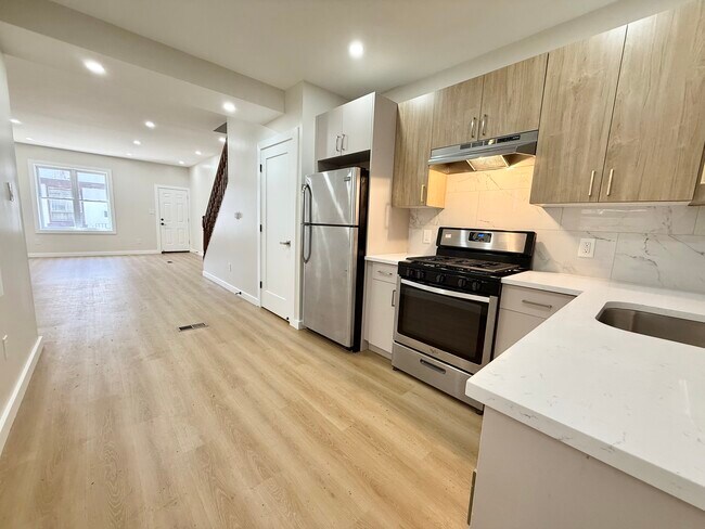 Building Photo - 1729 LeCount St