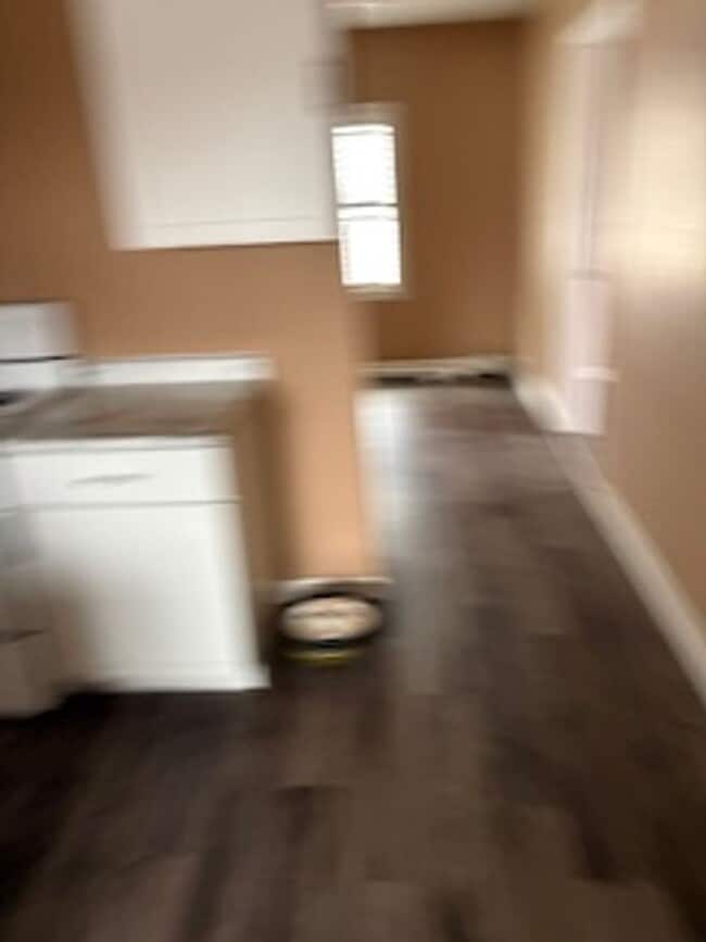 Building Photo - 303 Franklin St