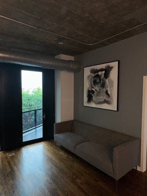 Living Room - 1001 W 15th St
