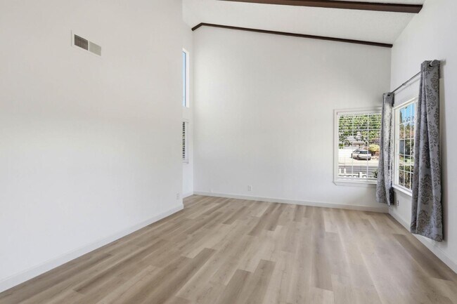 Building Photo - 1197 Barrington Ct