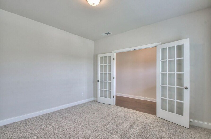 Building Photo - 1095 Holland Ridge Way