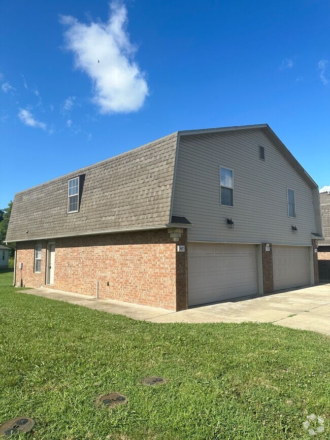 Building Photo - S0056-MF2-E1