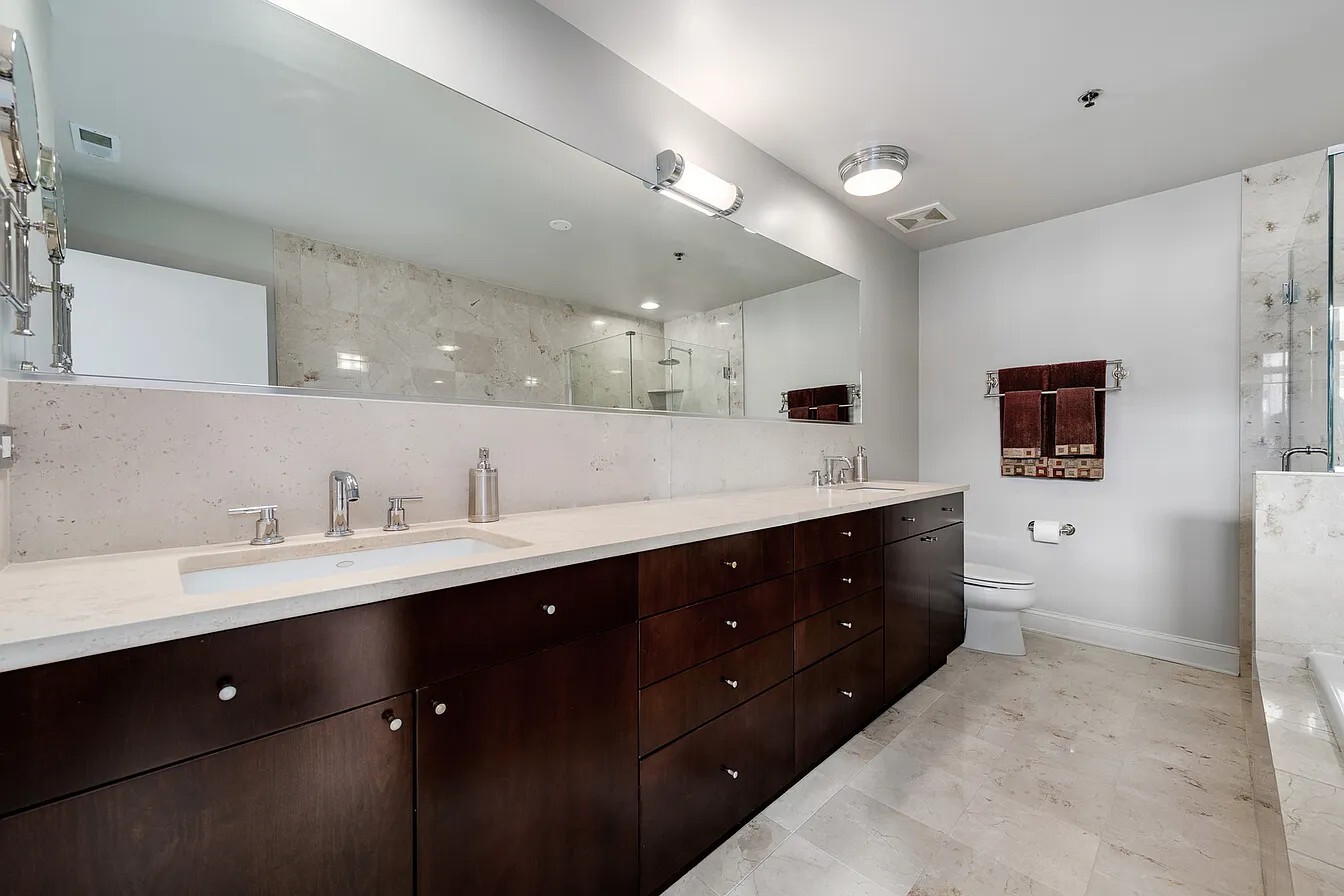 Master Bath, Double Sinks - 23 N Green St