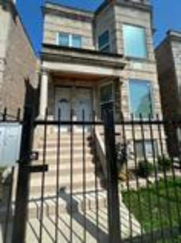 Building Photo - 1529 S Central Park Ave