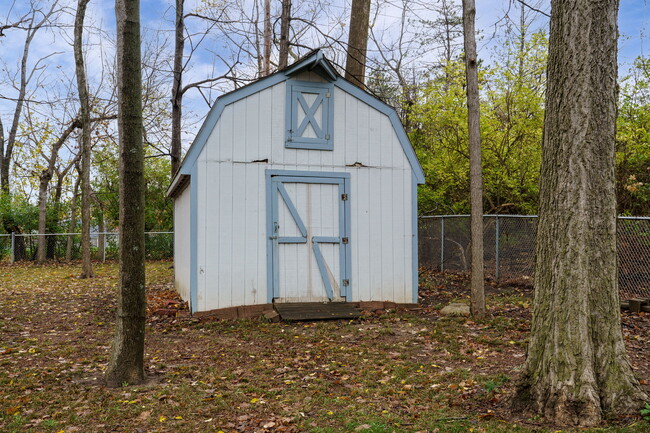 Building Photo - 4527 Williamsport Dr