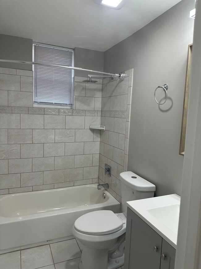 Building Photo - Beautiful, Spacious, Single Family Home fo...