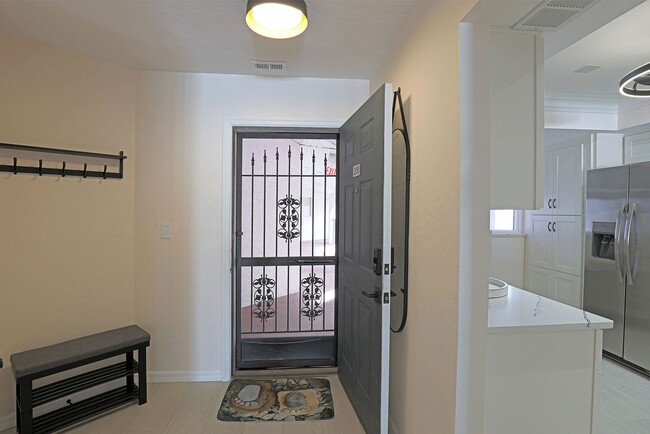 Building Photo - 11921 Seabreeze Cove Ln