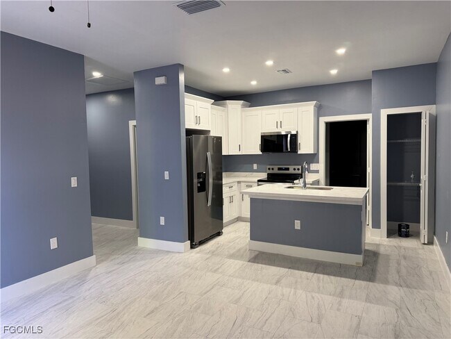 Building Photo - 2103 French St