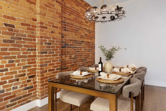 Building Photo - 126 2nd Ave N