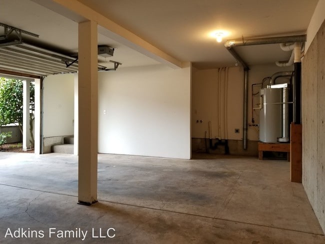 Building Photo - 2930 Ivy Glen Dr