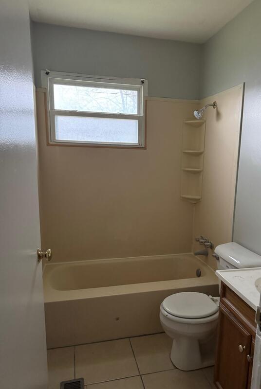 Building Photo - 3226 Wellington Ave