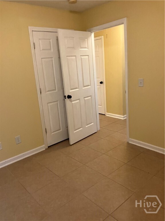 Building Photo - 164 River Bend Dr