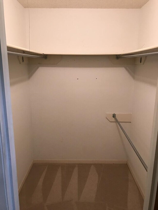 Building Photo - 185 Turkey Run