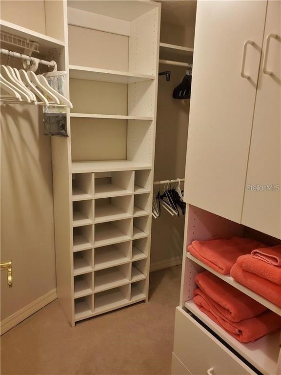 Building Photo - 1050 Longboat Club Rd