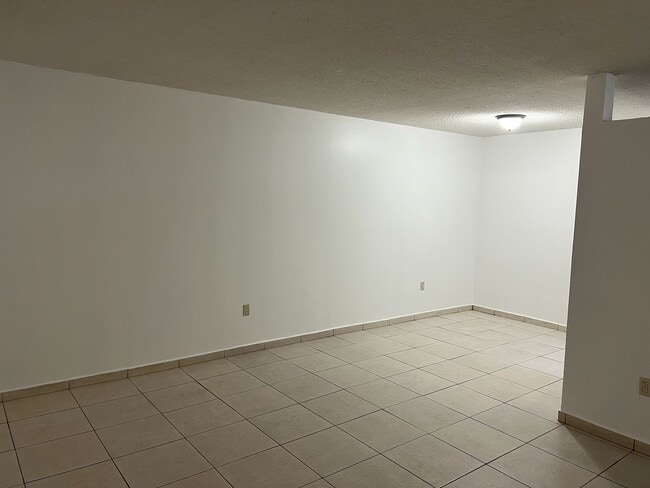 Building Photo - 15605 SW 74th Cir Dr