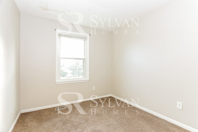 Building Photo - Life Just Got Better!