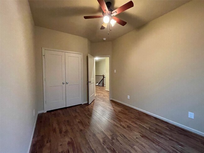 Building Photo - 26148 Avenue E