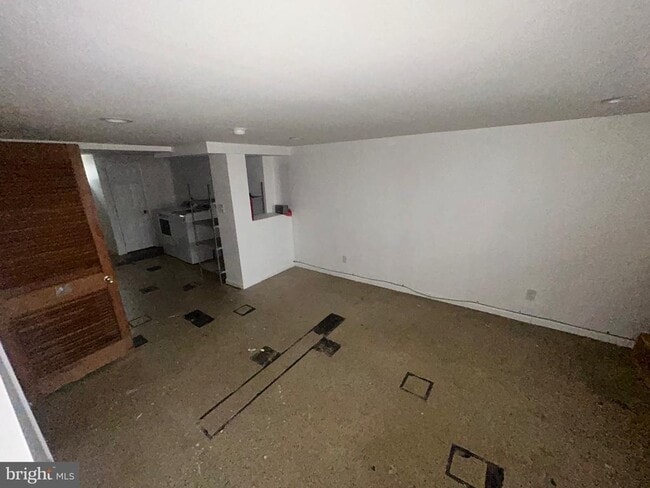 Building Photo - 4655 Benson St