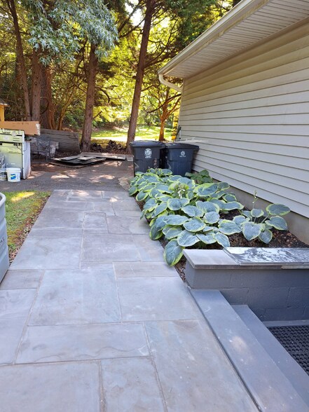 Building Photo - 4012 Bald Hill Terrace