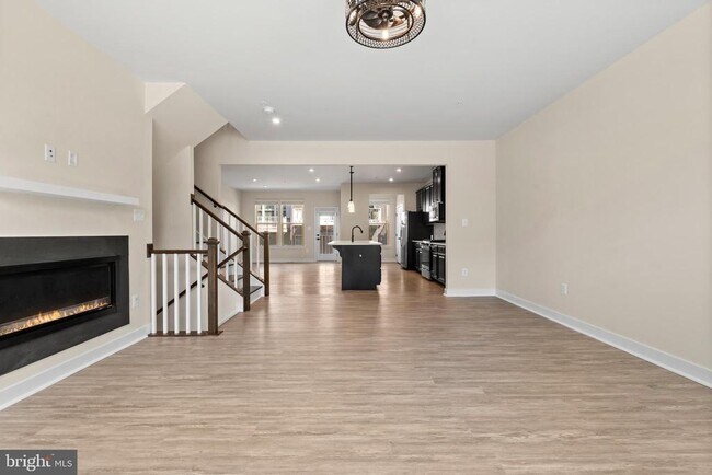 Building Photo - 6056 Murray Terrace